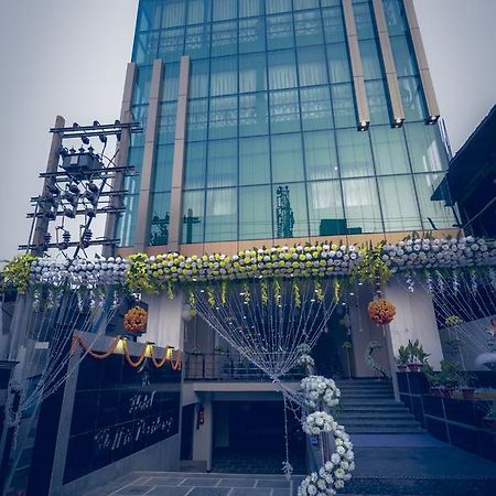 Hotel Welkin Residency Tezpur ภายนอก รูปภาพ