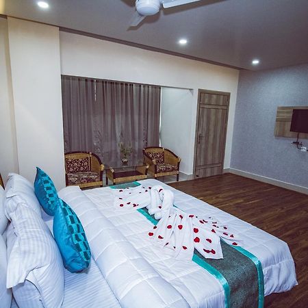 Hotel Welkin Residency Tezpur ภายนอก รูปภาพ