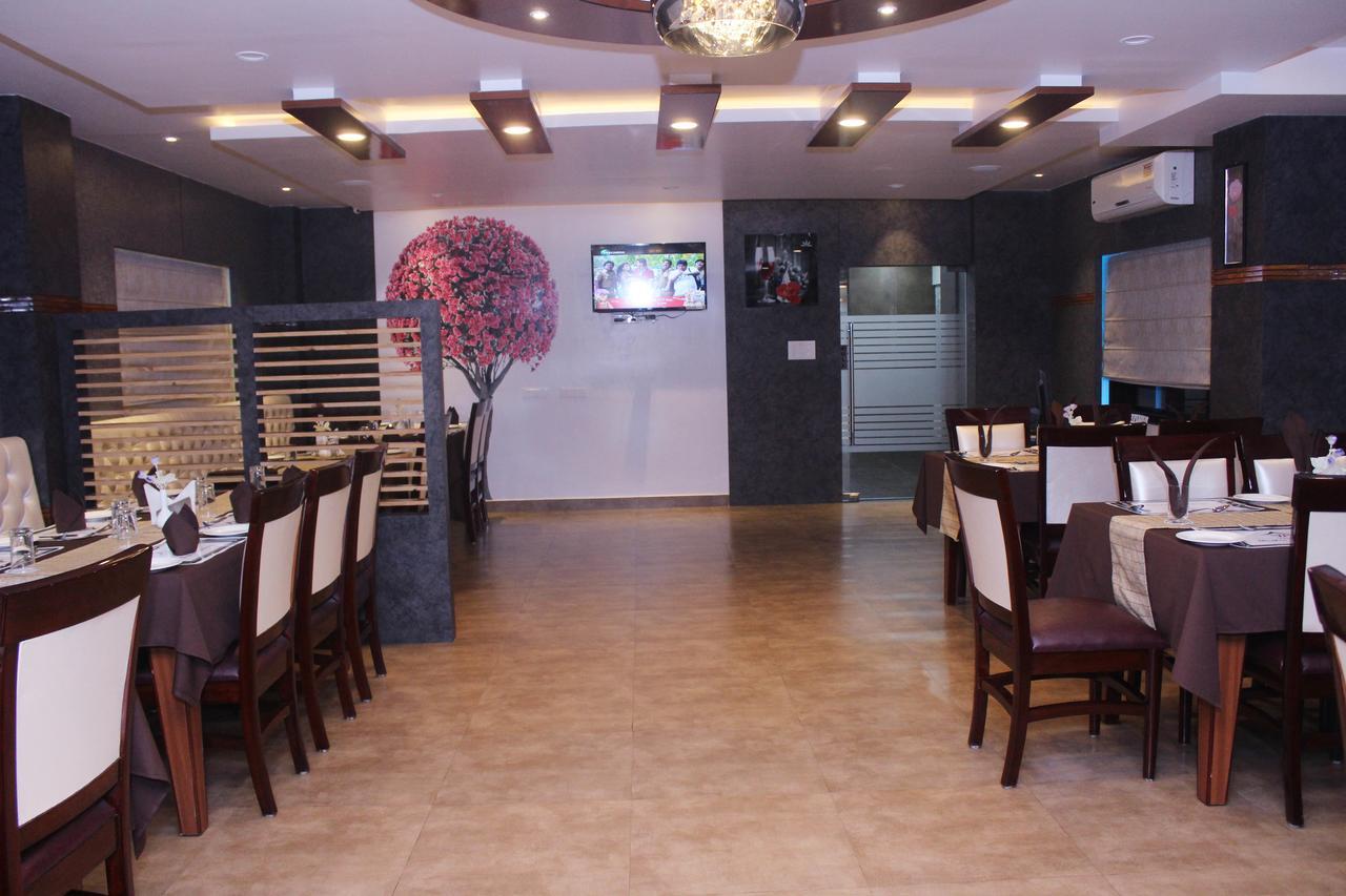Hotel Welkin Residency Tezpur ภายนอก รูปภาพ