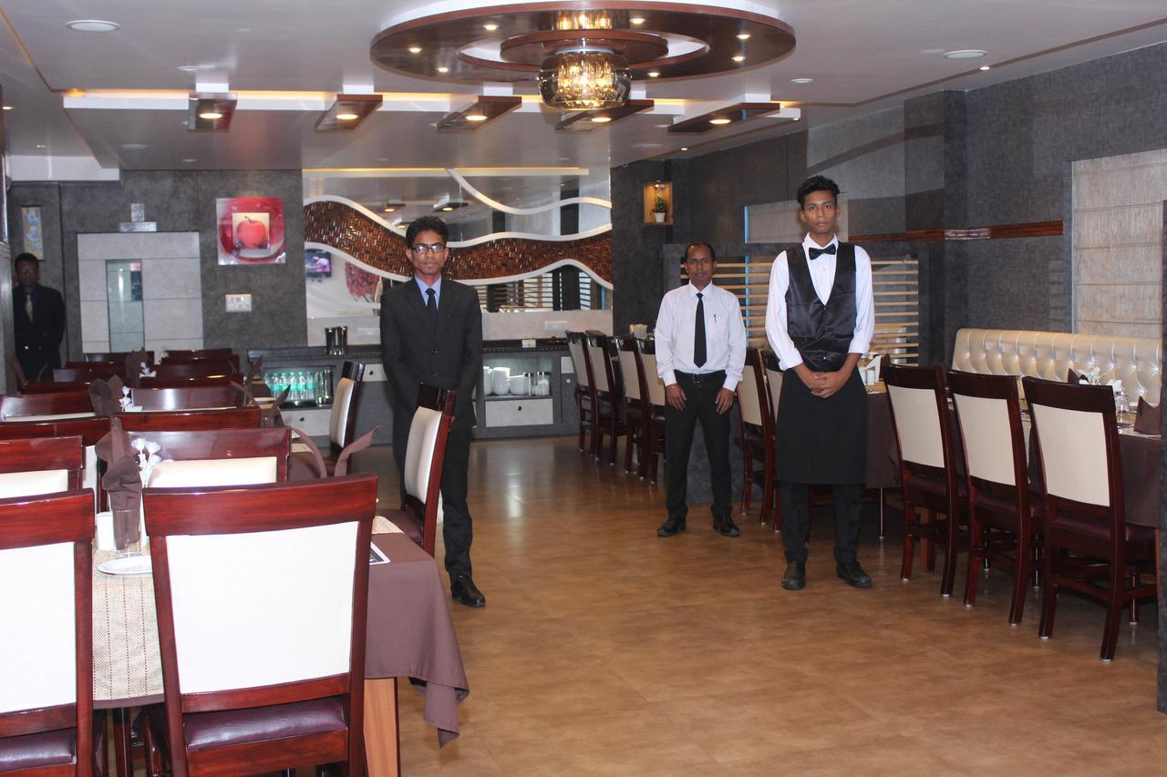 Hotel Welkin Residency Tezpur ภายนอก รูปภาพ