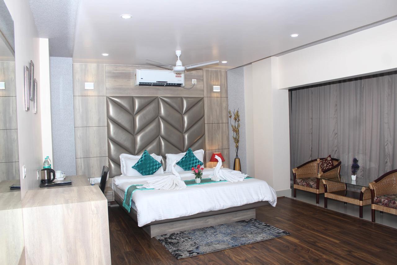 Hotel Welkin Residency Tezpur ภายนอก รูปภาพ